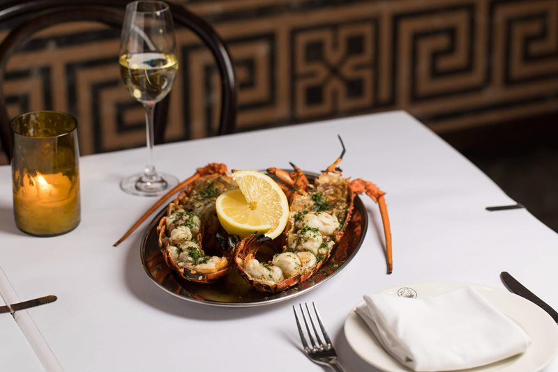 Lobster, Prawns & Plateau Fruits de Mer