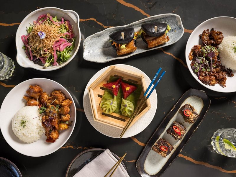 Express Lunch with Opera House View at Luna Lu