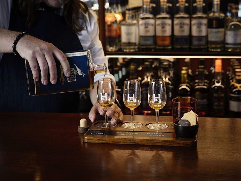 Mulled wine & winter cocktails at Barrelhouse Cellars