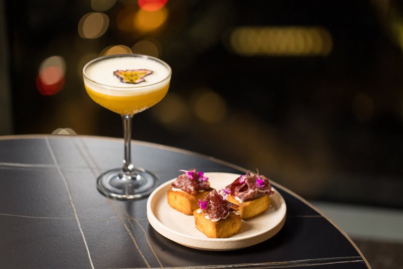 Passion Star Martini & Girolamo Bresaola