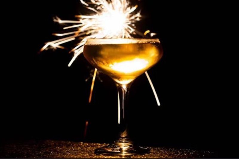 New Year's Eve Seafood and Sip Extravaganza 