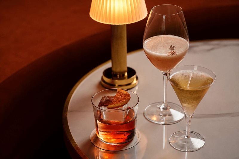 Happy Hour at Ananas